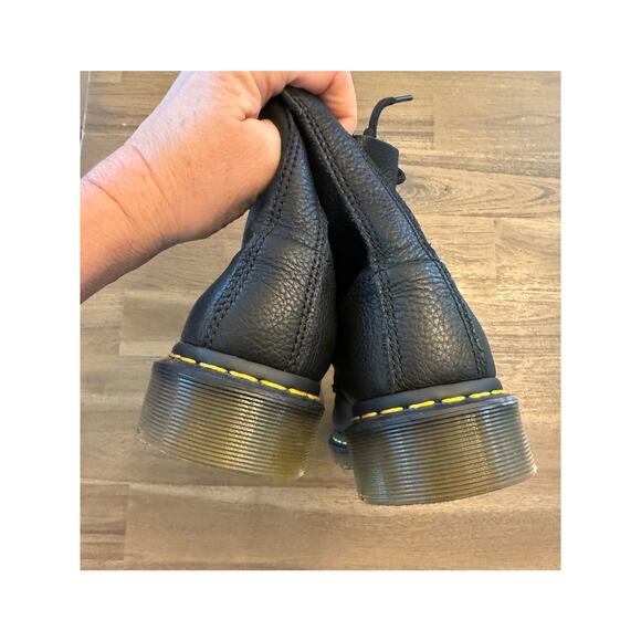 Dr. Martens1460 Pascal 8 Eye Boots in Virginia Leather Size 7L/6M - Picture 8 of 10